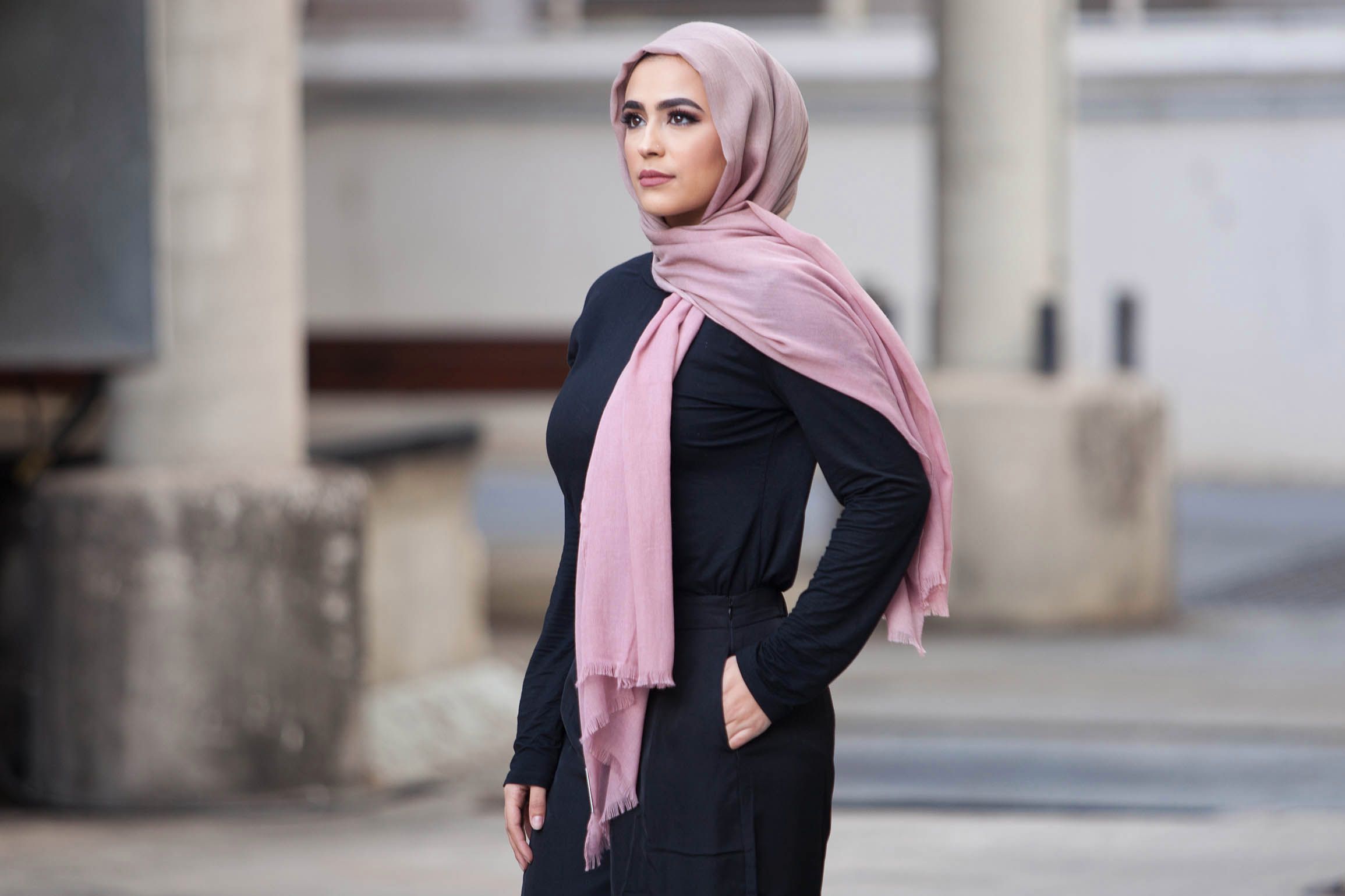 Jadi Brand Fashion Retail Amerika Pertama yang Rilis Koleksi Hijab