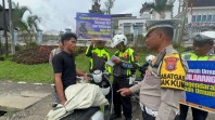 Kasat Lantas Polres Tanah Karo AKP Andita Sitepu Pimpin Sosialisasi Ops Zebra Toba 2025