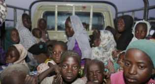 Diculik Tahun Lalu, Boko Haram Bebaskan 3 Dosen dan 10 Perempuan di Nigeria