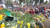 Gubernur Sumatera Utara Edy Rahmayadi :  Maunya Kegiatan Pesta Bunga Dan Buah Perlu Ditingkatkan Jangan Kek Gini - Gini Saja