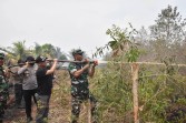Danrem 031/WB, Brigjen TNI Dr Agustatius Sitepu, S.Sos., M.Si., M.Han Pimpin Langsung Penanganan Karhutla di Kota Dumai