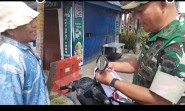 Danramil 03/Berastagi Bersama Forkopimca Pasangkan Bendera Merah Putih Ke Kenderaan Bermotor