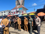 Saat Sidak ke Pusat Pasar Kabanjahe, Wakapolres Kompol Zulham Berikan Pengamanan kepada Forkopimda Kabupaten Karo