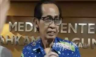 Hakim Agung Artidjo Alkostar Enggan Tanggapi PK Anas Urbaningrum