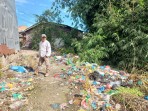 Sampah Menumpuk di Berastagi dan Timbulkan Bau Menyengat