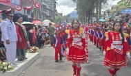 Ribuan Warga Berastagi Tumpah Ruah Saksikan Pawai Karnaval Semarakkan HUT ke-81 RI, Camat Sampaikan Pesan Penting