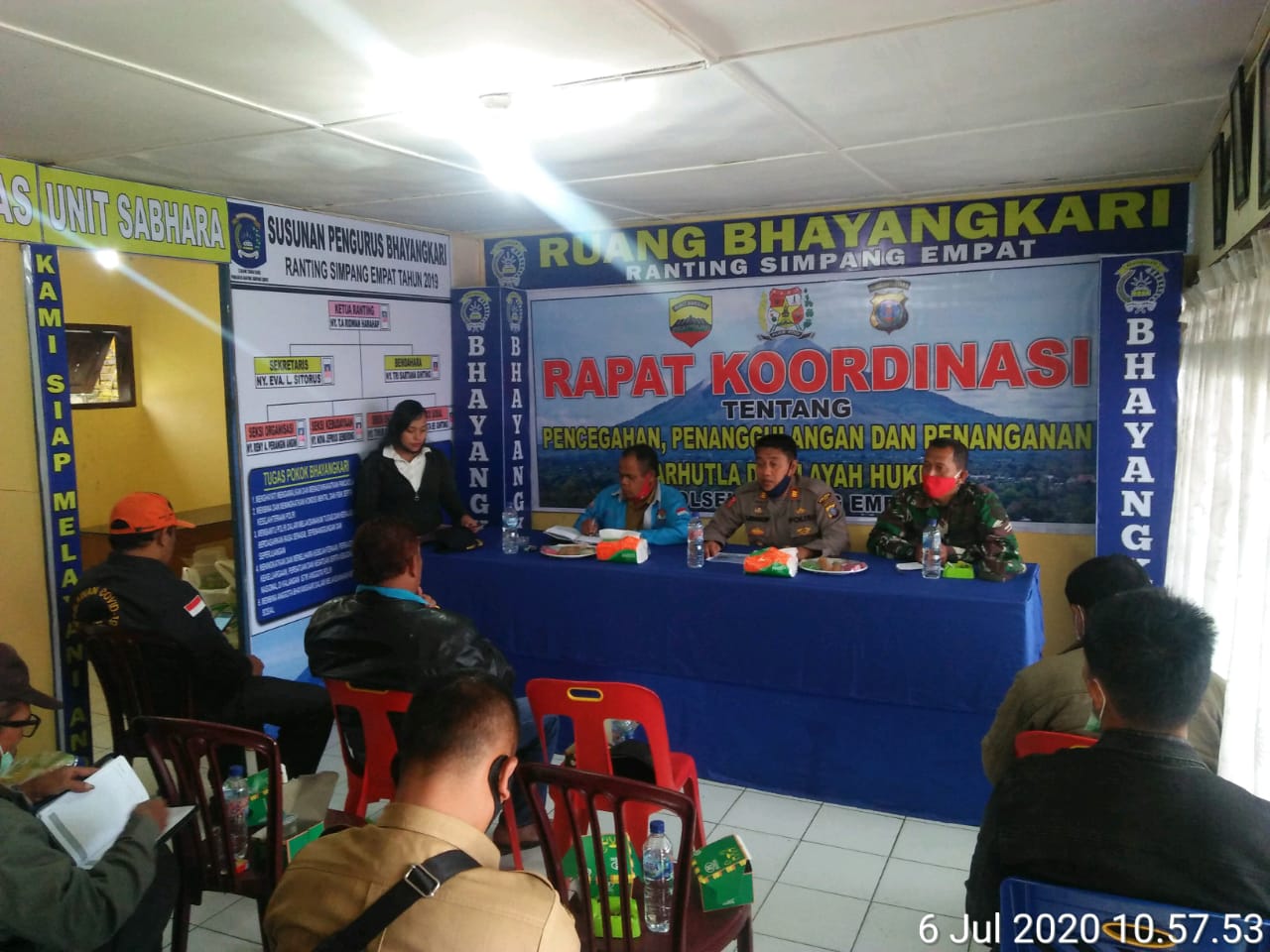 Karo Bebas Asap, Kapolsek Simpang Empat Jadi Narasumber Sosialisasi Cegah Karhutla di Namantran