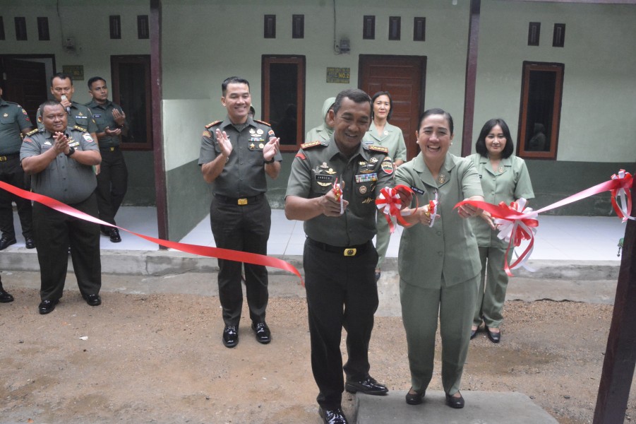 Danrem 023/KS Kolonel Inf Jansen P Nainggolan Resmikan Rumah Dinas Prajurit, Dari Rumah Prajurit Lahir Masa Depan Bangsa