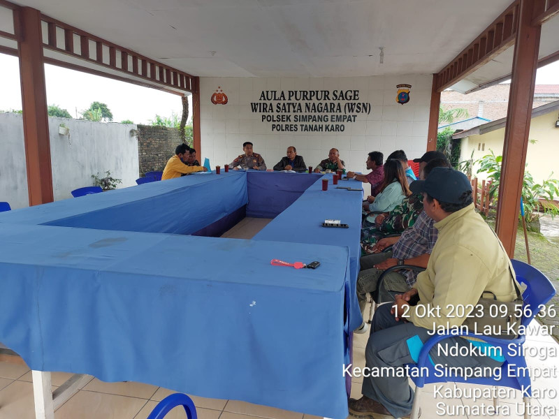 Listrik Padam, Warga Sukandebi Adakan Rapat Dengan PLN, Theresia Hutagalung: Kami Imbau Kepada Masyarakat Supaya Jangan Lempar Benda Kearah Kabel Utama