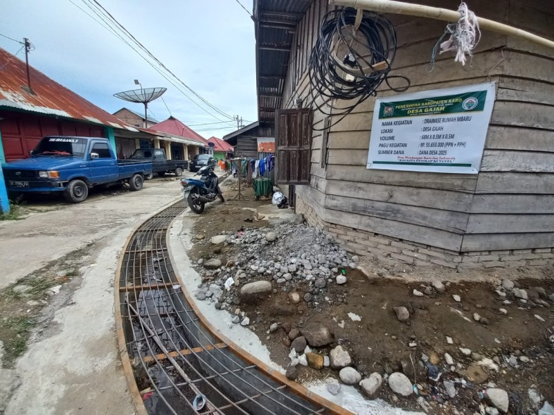 Pemdes Desa Gajah Bangun Drainase dari Dana Desa Tahap I Tahun 2025, Warga Antusias Terlibat Langsung