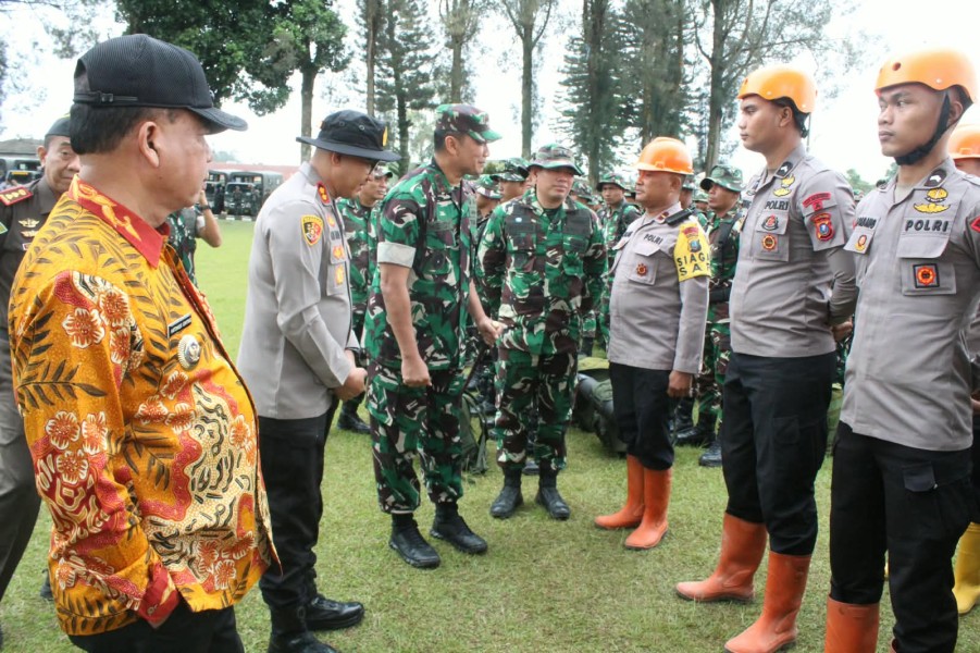 Kodam Siagakan 1.279 Pasukan Gabungan, Pangdam I/BB Mayjen TNI Hendi Antariksa: Aktivitas Gunung Sinabung Menurun, Namun Tidak Boleh Lengah