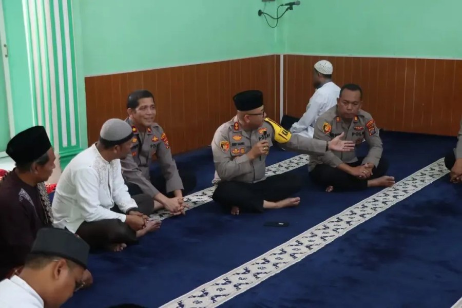 Kapolres Karo AKBP Pebriandi Haloho Gelar Jumat Keliling Dan Ajak Masyarakat Bersama Jaga Kamtibmas