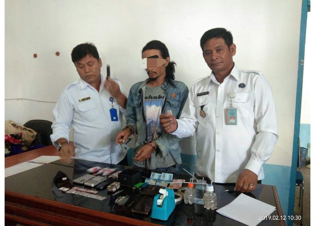 Seorang Pria Ditangkap BNNK Karo di Desa Sadaperarih Terkait Narkotika Jenis Shabu