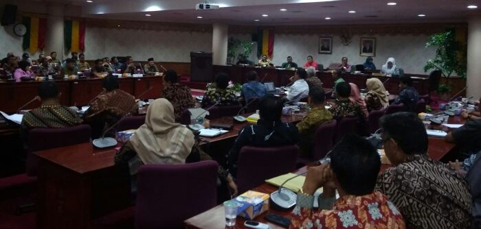 Komisi V DPRD Riau Soroti Kesenjangan Keberadaan Tenaga Pengajar