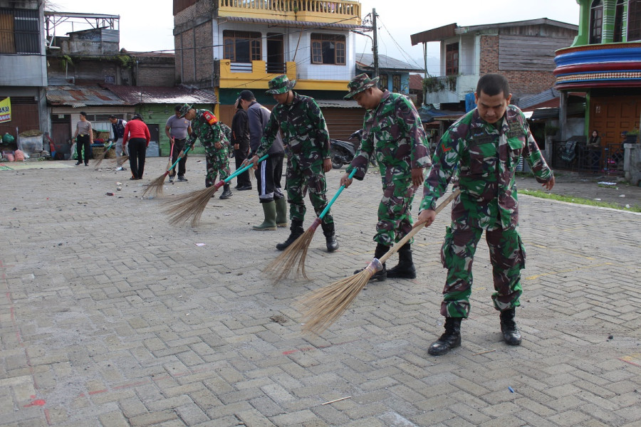 Sambut HUT Kodam I/BB ke 74, Dandim 0205/TK Letkol Inf Ahmad Afriyan Rangkuti Instruksikan Danramil Pimpin Kegiatan Gotong-royong