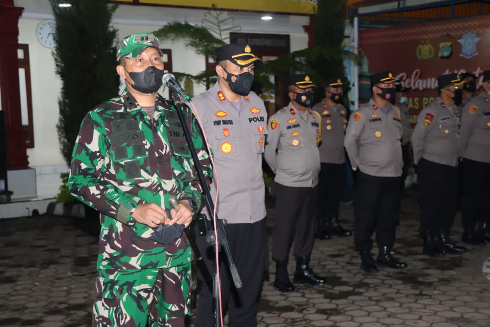Wujudkan Kondusifitas Perayaan Natal ,Dandim 0205/TK Pimpin Patroli Gabungan Berskala Besar TNI-POLR