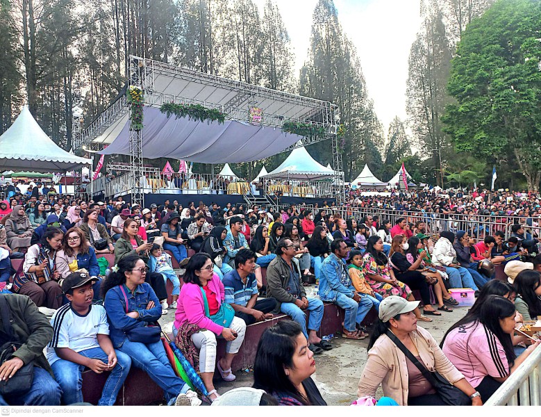 Pengunjung Festival Bunga dan Buah Membludak, Ketua Panitia, Andereasta Tarigan, AP, M.Si: Kami Ucapkan Terima Kasih Atas Dukungan Semua Pihak