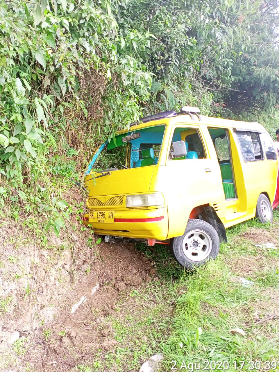 Sopir Meninggal, Ini Kronologi Kecelakaan Tunggal Mobil Bawa 15 Orang Penumpang di Sukandebi
