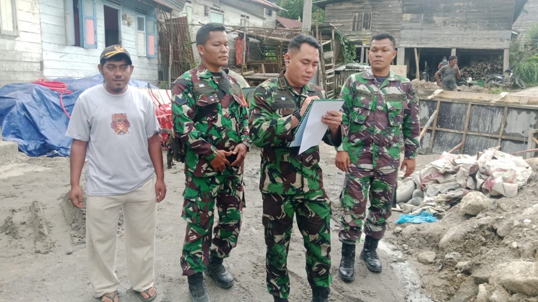 Dandim 0205/Tanah Karo Letkol Inf Robert Panjaitan, Tinjau Langsung Progres Pembangunan Jembatan Merah Putih