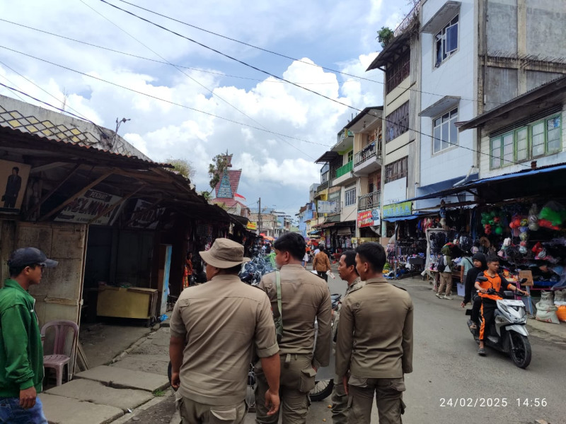 Untuk Menjadikan Kota Berastagi Terlihat Bersih Dan Tertata, Satpol PP Terus Lakukan Patroli, Bupati Karo: Semaksimal Mungkin Kita Mentata Kota Untuk Menjadikan Kota Berastagi Terlihat Bersih Dan Tertata, Satpol PP Terus Lakukan Patroli, Bupati Karo: Semaksimal Mungkin Kita Mentata Kota