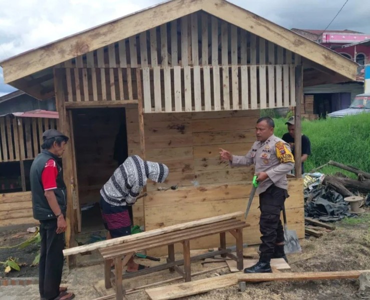 Untuk Mempererat Sinergi dan Silaturahmi, Bhabinkamtibmas Polsek Tigapanah Sambang Warga