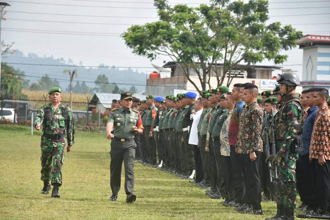 Korem 023/KS Gelar Pasukan Sambut Kunker Presiden Jokowi di Tapanuli, Ini Amanat Pangdam I/BB