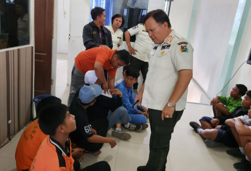 Operasi Kasih Sayang, Satpol PP Kabupaten Karo, Jaring Puluhan Pelajar SMA dan SMP Di Kota Berastagi dan Kabanjahe