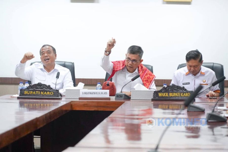 Bupati dan Wakil Bupati Karo Sambut Kunjungan Hinca Panjaitan dari Komisi III DPR RI Bupati dan Wakil Bupati Karo Sambut Kunjungan Hinca Panjaitan dari Komisi III DPR RI