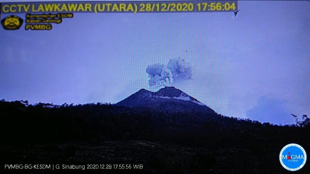 Gunung Sinabung Kembali Erupsi Dengan Ketinggian 500 Meter, Dasatgas; Jangan Masuk Zona Merah