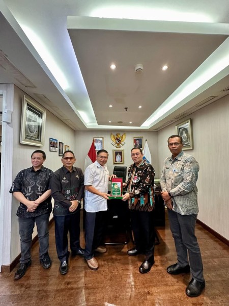 Dorong Ekonomi Daerah, Wakil Bupati Karo Lakukan Audiensi ke Kemendagri Bahas Pembentukan BUMD Dorong Ekonomi Daerah, Wakil Bupati Karo Lakukan Audiensi ke Kemendagri Bahas Pembentukan BUMD