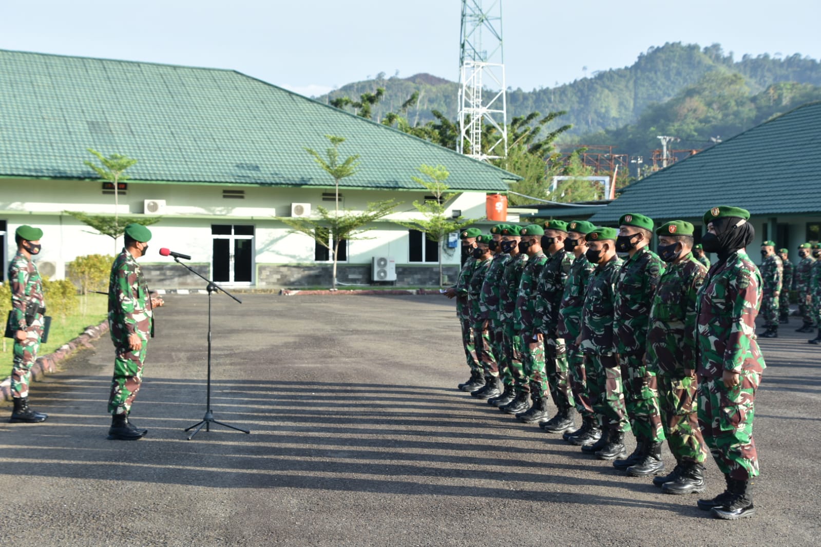 Danrem 023/KS Kolonel Inf Febriel B Sikumbang Beri Motifasi Kepada Pers