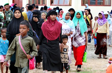 Soal Rohingya, Sikap Tegas MUI Desak Jokowi, ASEAN Hingga PBB