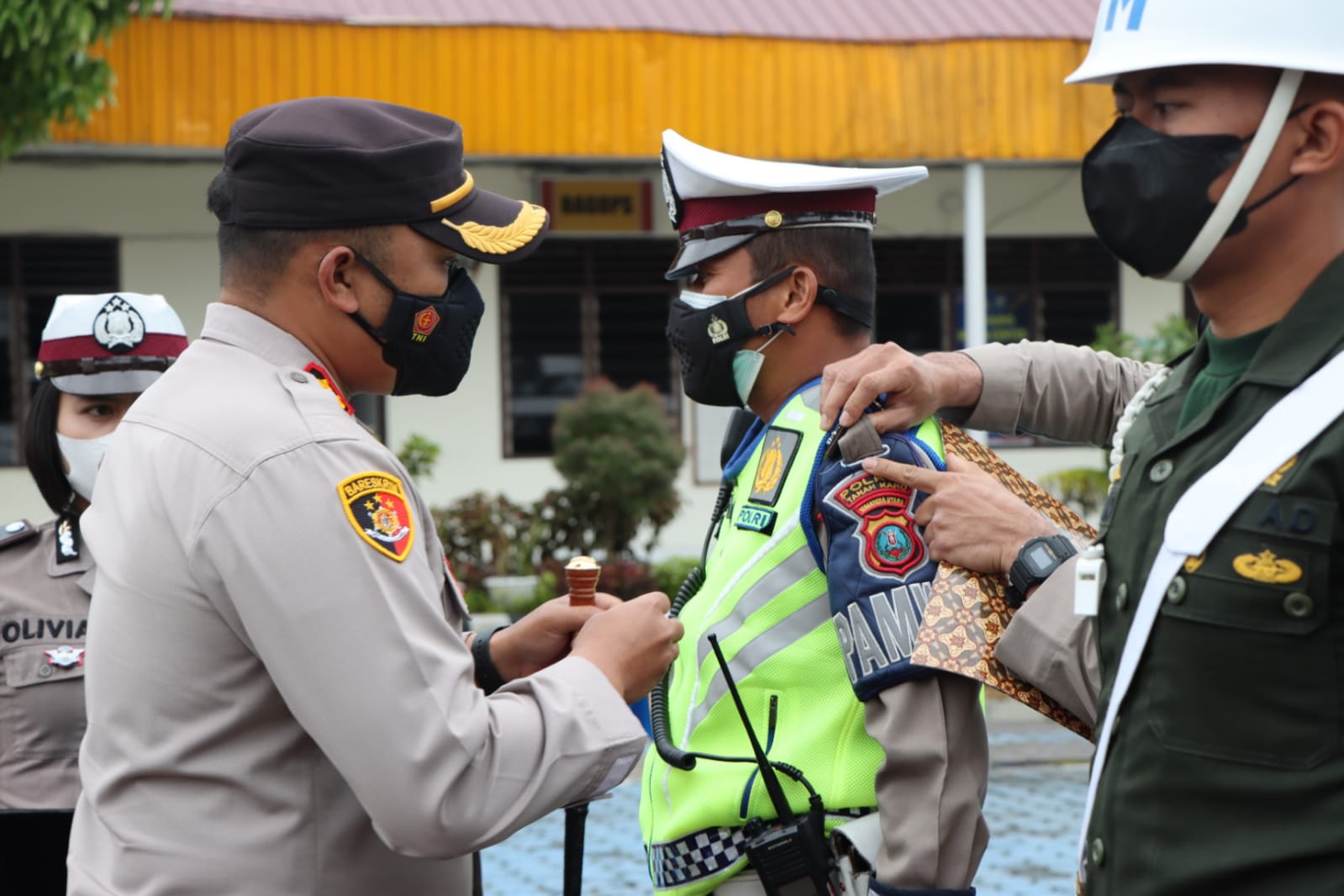 AKBP Ronny Nicolas Sidabutar Pimpin Apel Gelar Pasukan Ops Keselamatan Toba 2021 Polres Tanah Karo