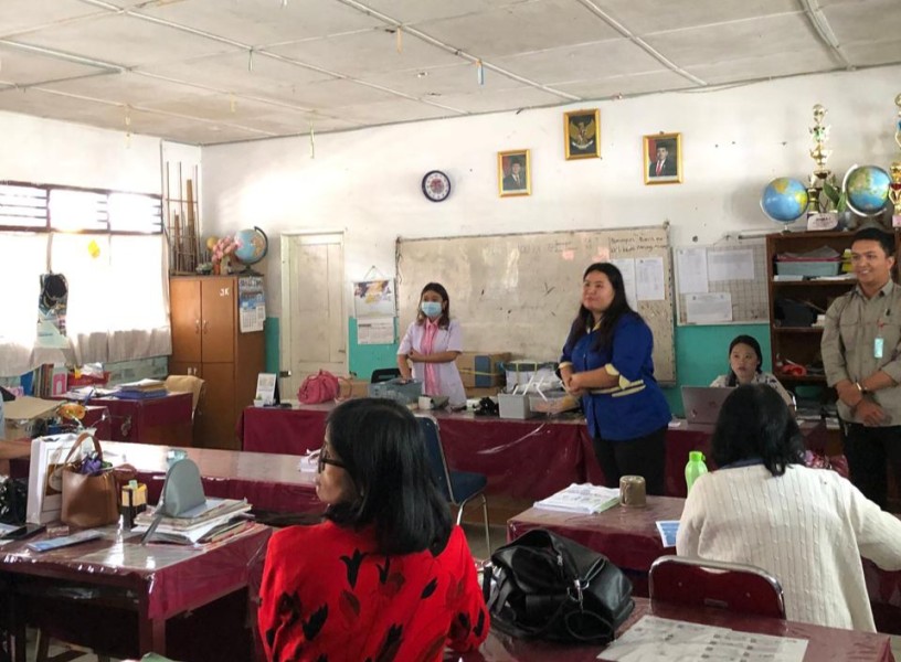 Klinik Kelsina Kasih Gelar Sosialisasi Pemeriksaan Kesehatan Gratis Untuk Guru dan Siswa/Siswi SMP Negeri 1 Berastagi Klinik Kelsina Kasih Gelar Sosialisasi Pemeriksaan Kesehatan Gratis Untuk Guru dan Siswa/Siswi SMP Negeri 1 Berastagi