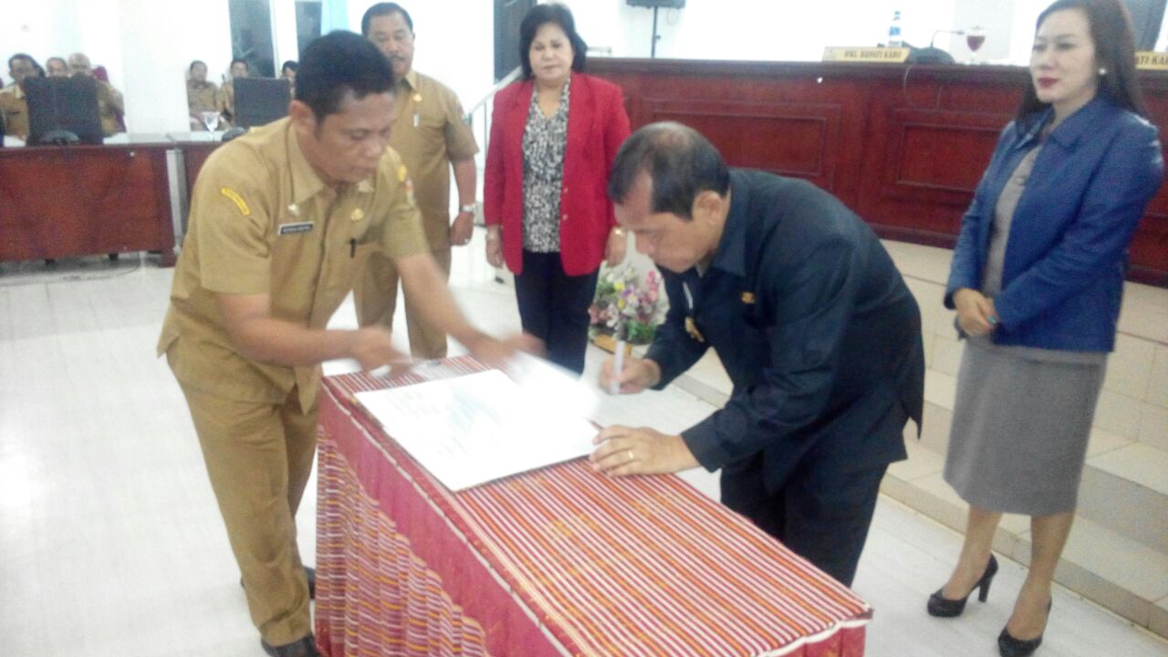 Pemkab Karo bersama DPRD Setujui Ranperda P-APBD 2017