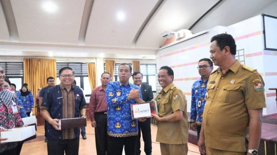 Bupati Dan Wakil Bupati Karo Hadiri Rapat Koordinasi Percepatan Penyaluran Dana Transfer TA. 2025