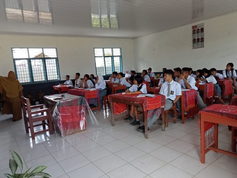 SMA Negeri 1 Simpang Empat Laksanakan Program 7 Kebiasaan Anak Indonesia Hebat SMA Negeri 1 Simpang Empat Laksanakan Program 7 Kebiasaan Anak Indonesia Hebat
