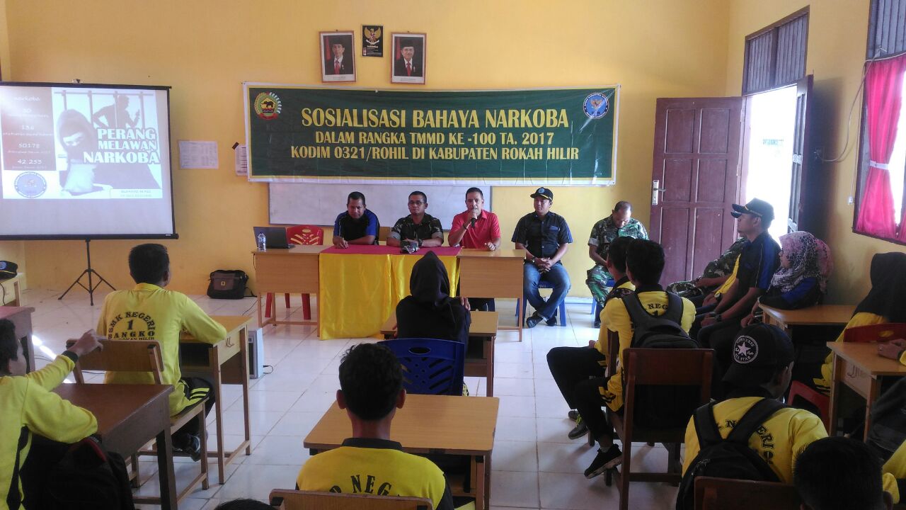 Kegiatan TNI-MMD di Rohil, Sosialisasi Bahaya Narkoba di SMKN 1 Bangko