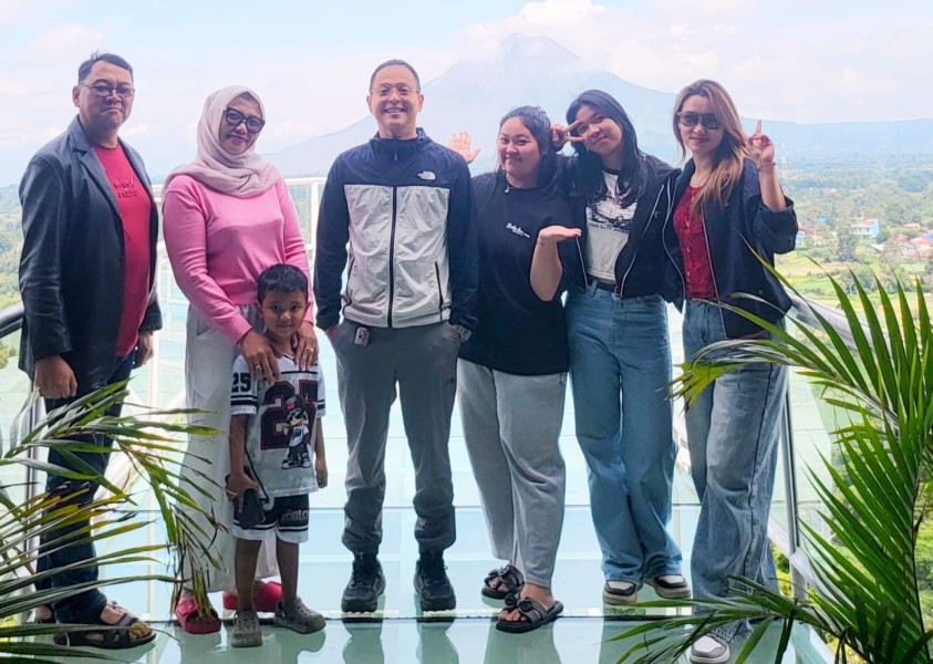Salah Satu Lokasi Syuting Film Pulang Kampung Terletak di Bukit Gundaling Jembatan Kaca Sky Hill