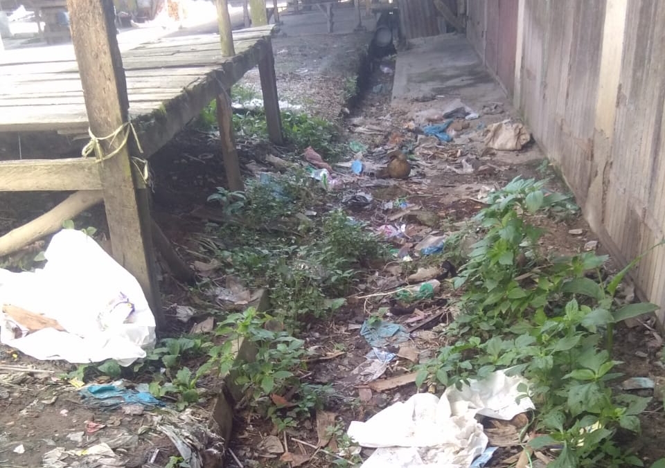 Soal Sampah Berserakan di Pasar Tradisional Tiganderket, Kades: Tanyakan ke PD Pasar