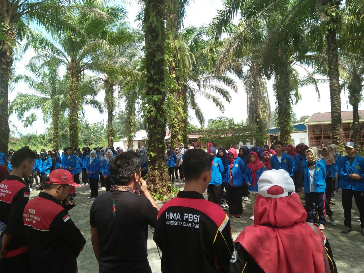 HIMA PBSI FKIP UIR Mengadakan PSDM di Pulau Cinta