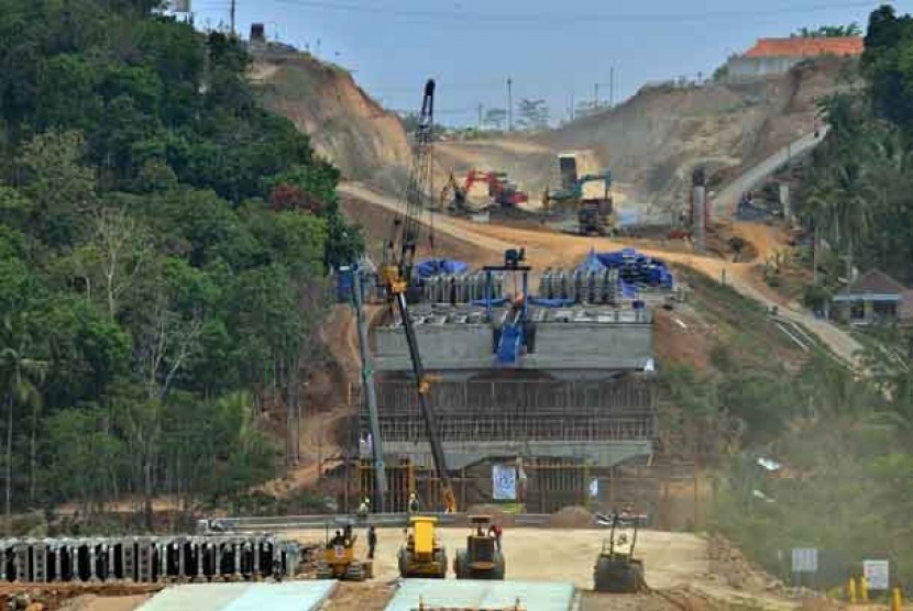 Realisasi Jalan Tol Trans Sumatra, Jawa, dan Jabodetabek Target Pemerintah