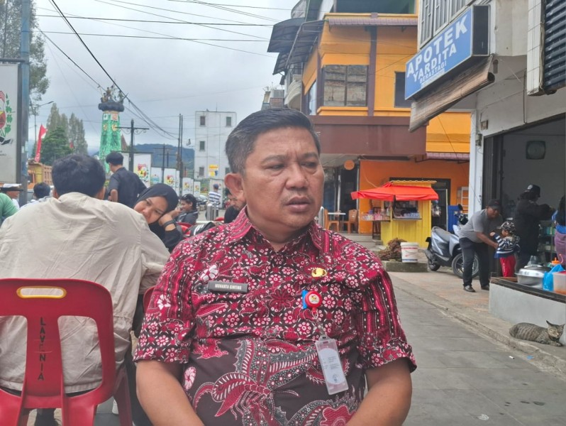 Kadis Pariwisata Karo Bantah Ada Pungli Ke Objek Wisata Air Panas, Munarta Ginting: Kami Mohon Maaf Kepada Masyarakat Kadis Pariwisata Karo Bantah Ada Pungli Ke Objek Wisata Air Panas, Munarta Ginting: Kami Mohon Maaf Kepada Masyarakat
