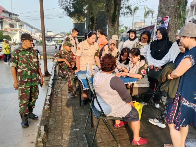 Bakti Kesehatan HUT ke-81 TNI, Kesdam I/Bukit Barisan Dan Kesdim 0205/Tanah Karo Wujudkan Kepedulian Untuk Rakyat