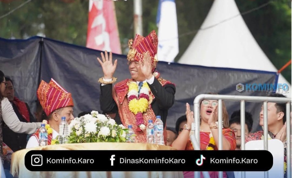 Festival Bunga dan Buah, Bupati Karo Ajak Semua Pihak Majukan Pariwisata dan Hortikultura
