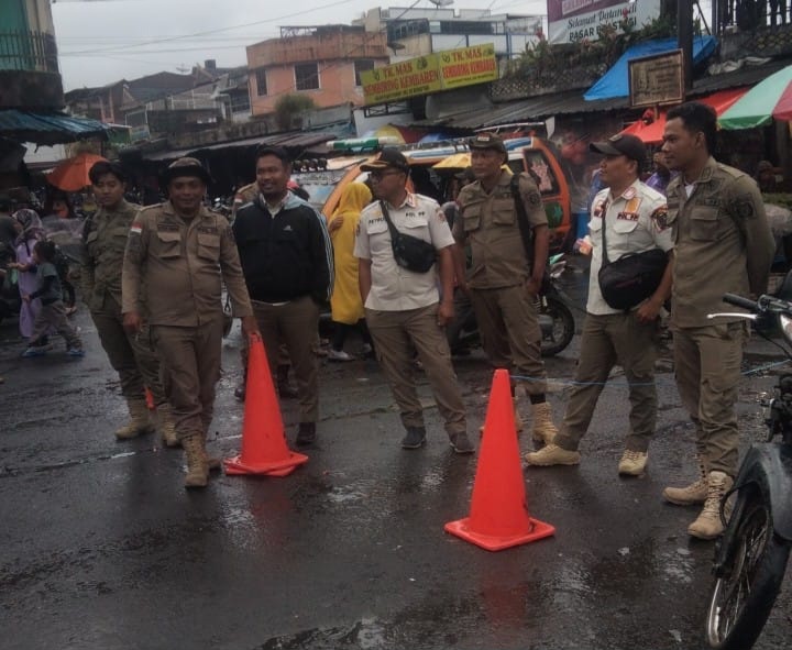 Untuk Menjadikan Kota Berastagi Tertip Dan Tertata, Satpol PP Tingkatkan Patroli di Pusat Pasar Sampai Sore Hari
