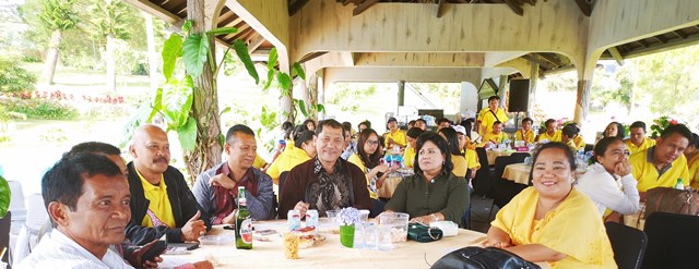 Saat Family Gathering Bappeda, ini Pesan Bupati Karo