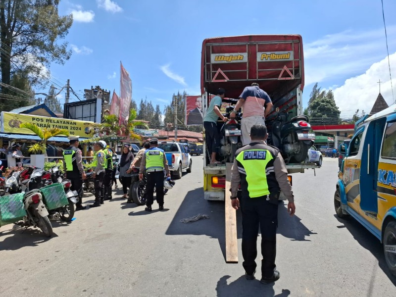 Polres Tanah Karo Gelar Operasi Patuh Toba 2024, Masyarakat Berharap Personil Gabungan Tindak Tegas Pelanggaran Lalu Lintas