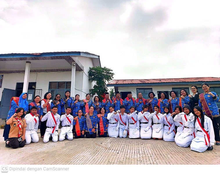Kepala SMA Negeri 1 Simpang Empat Felix Ekarista Spd, Sampaikan Pesan Kepala BPIP Saat Upacara Peringatan Hari Lahir Pancasila