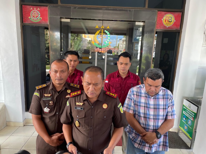 Kejaksaan Negri Karo Tetapkan Tersangka Atas Dugaan Penyelewengan Pupuk Bersubsidi di Kecamatan Merek Kejaksaan Negri Karo Tetapkan Tersangka Atas Dugaan Penyelewengan Pupuk Bersubsidi di Kecamatan Merek